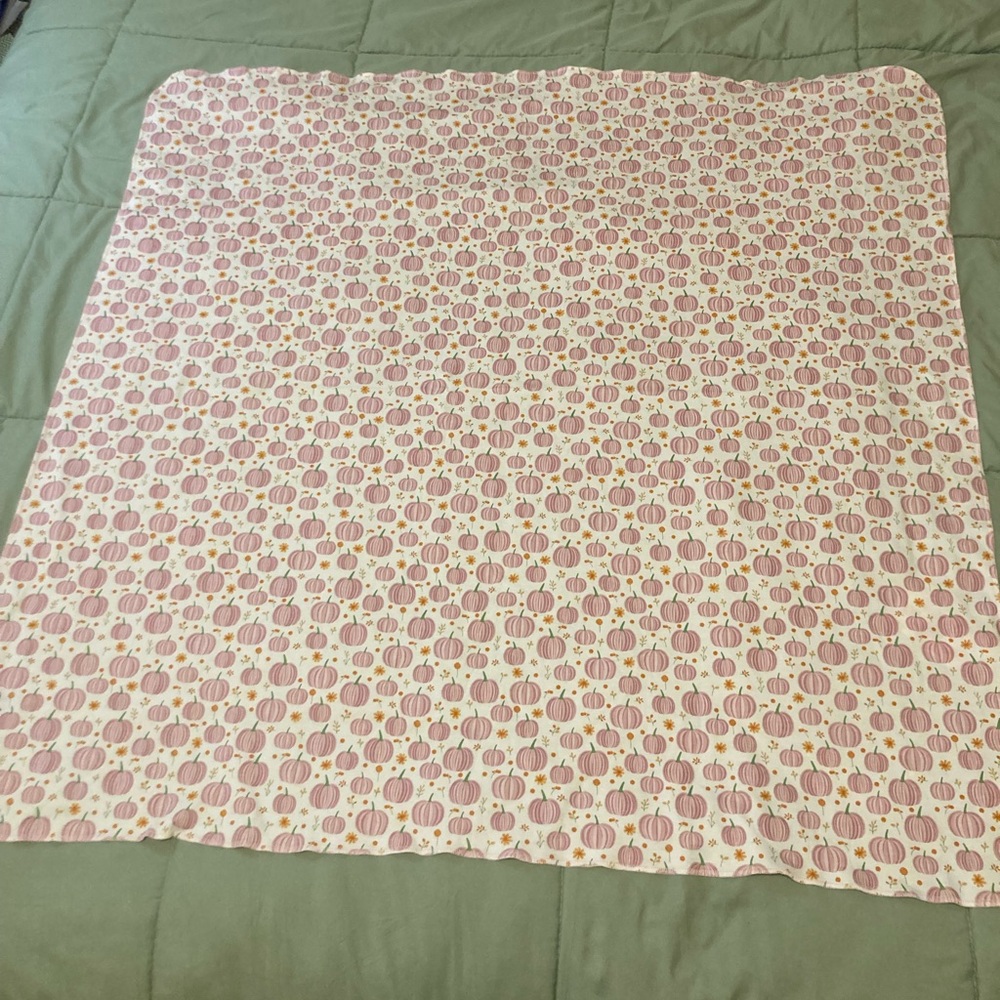 Luna and Arlo baby swaddle Pumpkin NWOT